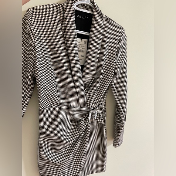 Zara Dress - Picture 2 of 3